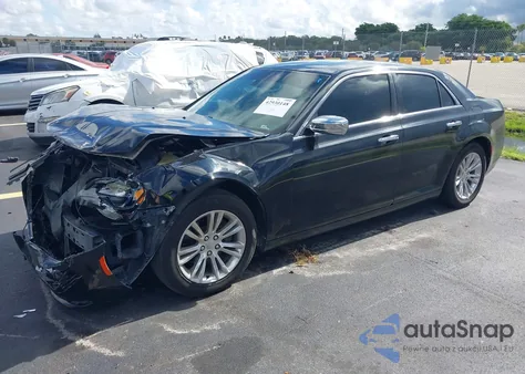 2017 Chrysler 300C z USA, uszkodzony, nr VIN 2C3CCAEG1HH662505